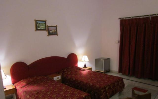 Hotel Surya 克久拉霍 客房 照片